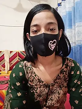 Green LaDY66 online show from June 10, 3:02 pm
