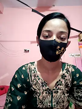 Green LaDY66 online show from April 30, 2:13 pm