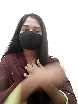 Green LaDY66 online show from November 16, 8:41 am