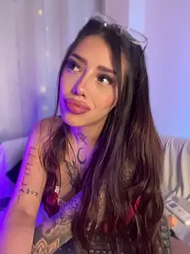 AshleyWinslow online show from April 13, 8:18 am