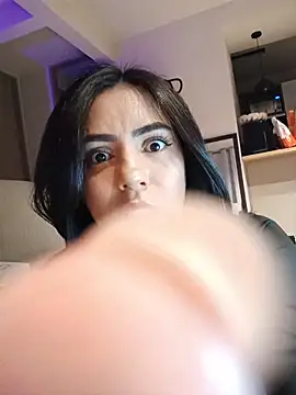 Sara-215 online show from March 13, 2:38 am