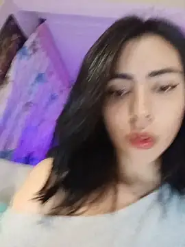 Sara-215 online show from March 6, 2:39 am