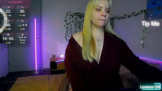 LisaCandy1 online show from February 5, 1:29 pm