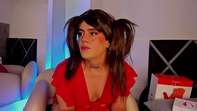 Yordan Curvyhot online show from December 18, 7:50 pm