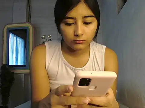 Snapshot of sweetgirl_kat chatting on November 6, 4:00 pm sweetgirl kat online show from November 6, 4:00 pm