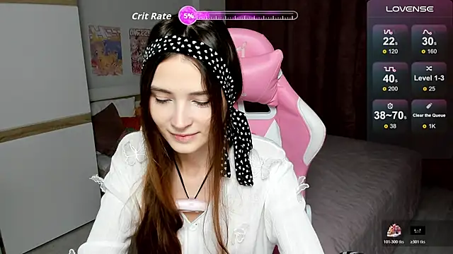 Hana Flo  online show from December 3, 1:43 pm