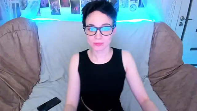 ErickaFetish online show from December 17, 11:48 am