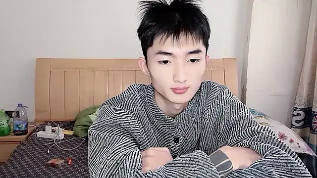 N228 online show from November 28, 8:25 am