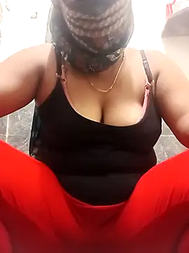 Snapshot of senoritacam2 chatting on October 30, 8:45 am senoritacam2 online show from October 30, 8:45 am