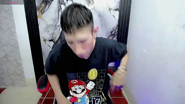 Snapshot of The_latin_boy chatting on December 4, 6:29 pm The latin boy online show from December 4, 6:29 pm