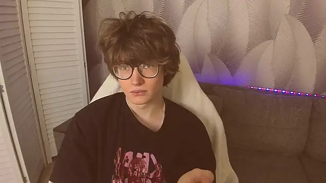 Syndy Dels online show from February 12, 3:45 pm