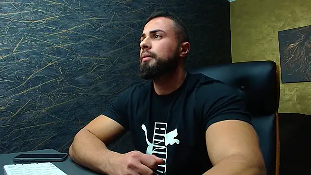 Snapshot of HayesWood chatting on November 12, 5:44 am HayesWood online show from November 12, 5:44 am