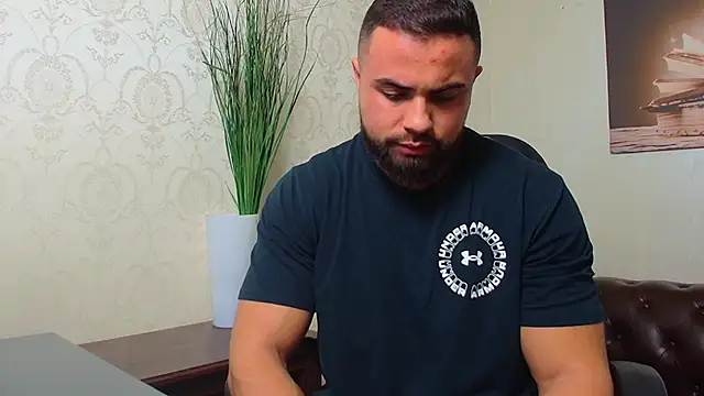 Snapshot of HayesWood chatting on November 30, 5:30 am HayesWood online show from November 30, 5:30 am