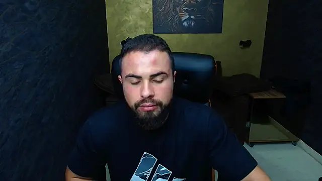 Snapshot of HayesWood chatting on November 3, 5:34 am HayesWood online show from November 3, 5:34 am