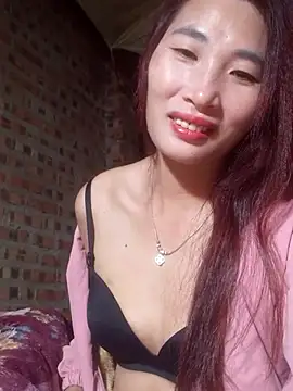 Snapshot of HGiasexy69 chatting on December 3, 1:32 pm HGiasexy69 online show from December 3, 1:32 pm