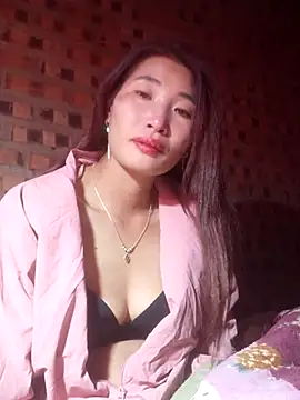 Snapshot of HGiasexy69 chatting on December 1, 3:35 pm HGiasexy69 online show from December 1, 3:35 pm