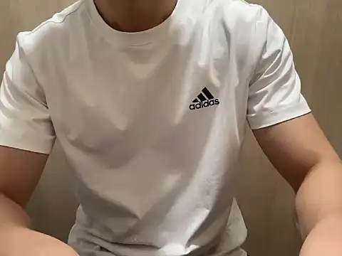 Snapshot of dudeseven chatting on May 19, 7:26 am dudeseven online show from May 19, 7:26 am