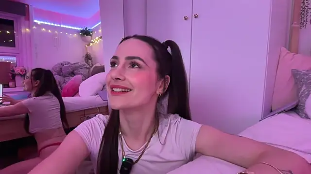 SpicyLunaaa online show from March 3, 9:44 pm