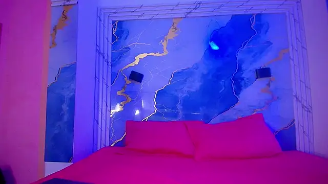 Snapshot of Girls_from_medellin chatting on November 25, 3:07 am Girls from medellin online show from November 25, 3:07 am