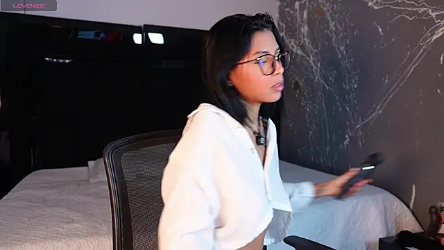 LilithLuxorr online show from November 24, 1:00 pm