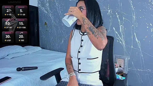 LilithLuxorr online show from November 13, 12:42 pm