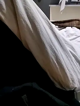 female hunterr online show from November 12, 6:12 pm