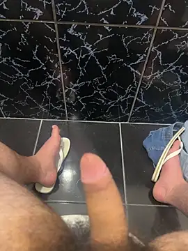 Snapshot of bfbfbfrr chatting on November 19, 4:12 am bfbfbfrr online show from November 19, 4:12 am