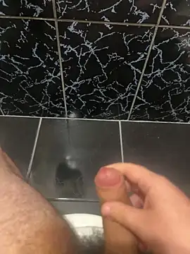 Snapshot of bfbfbfrr chatting on November 1, 6:51 am bfbfbfrr online show from November 1, 6:51 am