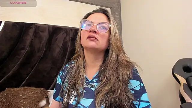 Lady Lure online show from January 15, 11:35 am