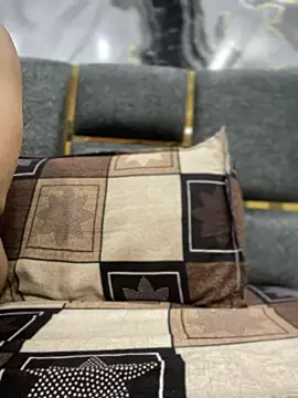 Heena Sharma982 online show from March 21, 5:50 pm