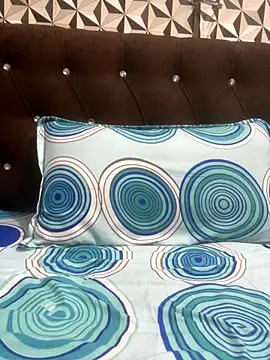 Heena Sharma982 online show from January 8, 6:19 am