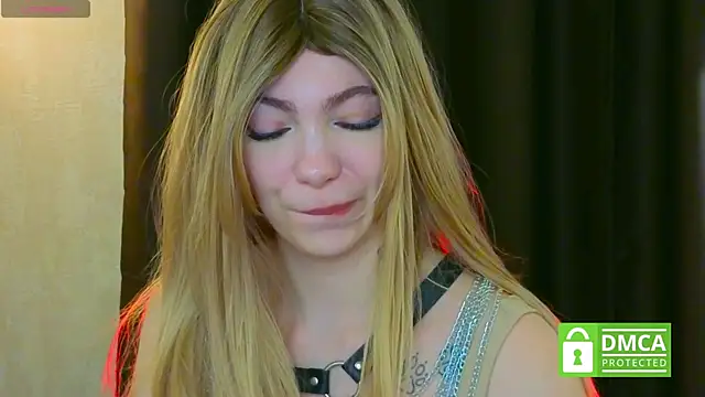 Snapshot of sophiaxoxo chatting on October 29, 10:14 am sophiaxoxo online show from October 29, 10:14 am