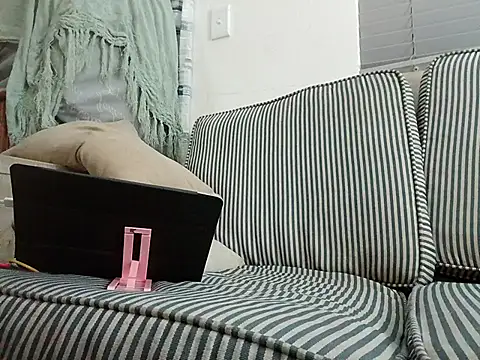 Snapshot of THOMMONSTER5299 chatting on November 18, 10:02 pm THOMMONSTER5299 online show from November 18, 10:02 pm