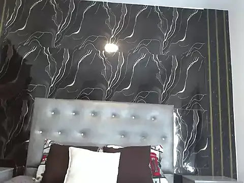 Snapshot of RyanOwenss chatting on October 29, 2:16 pm RyanOwenss online show from October 29, 2:16 pm