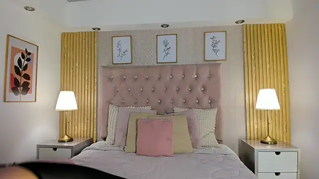 KamyGlam online show from July 7, 8:12 pm