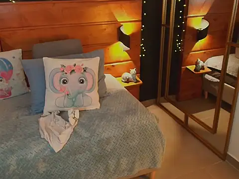 milena kiitty online show from February 8, 11:19 am