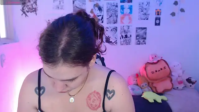 Snapshot of reiko_doll chatting on December 4, 6:07 pm reiko doll online show from December 4, 6:07 pm