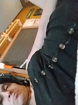 MetalGoddess online show from November 10, 6:40 am