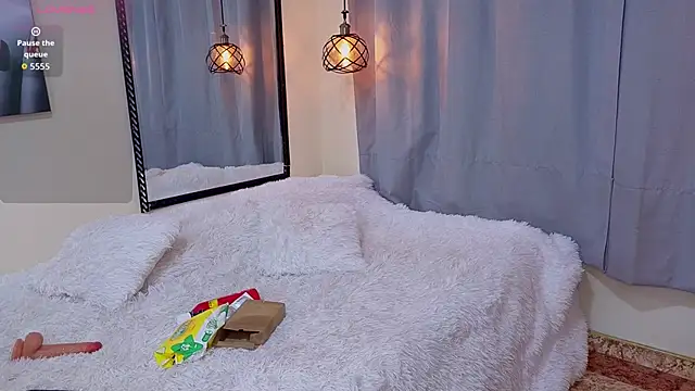 Flor Gil online show from February 13, 4:01 am