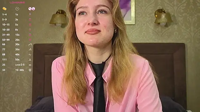 VanessaLightDiamond online show from April 5, 5:25 am