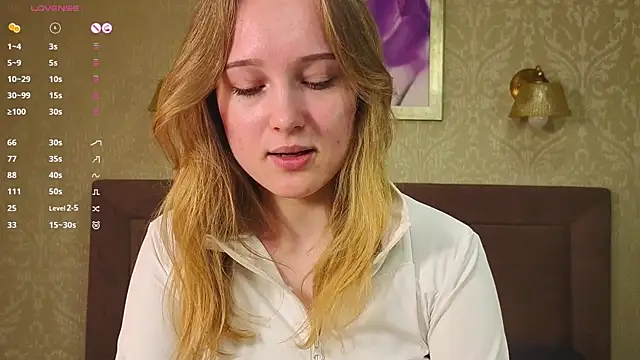 VanessaLightDiamond online show from April 14, 5:12 am