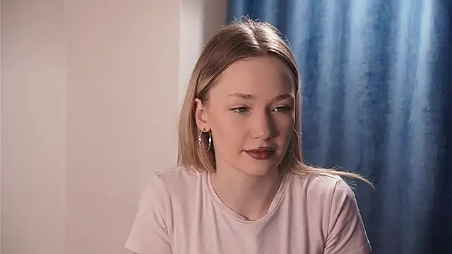 Snapshot of GaryKanney chatting on October 29, 4:44 am GaryKanney online show from October 29, 4:44 am