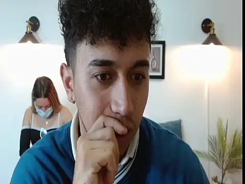 theo grey online show from December 3, 1:21 pm