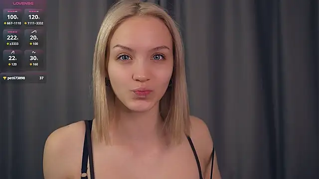 VetaManhardt online show from April 15, 10:21 pm