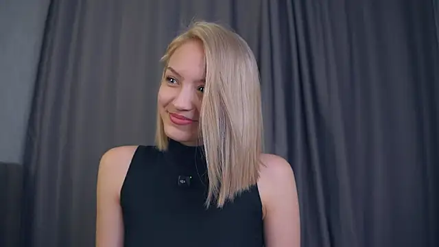 VetaManhardt online show from April 9, 11:00 pm