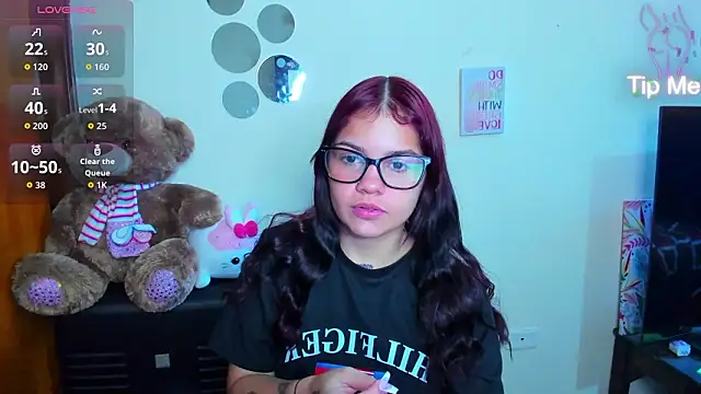 Emma boo online show from February 26, 4:18 pm