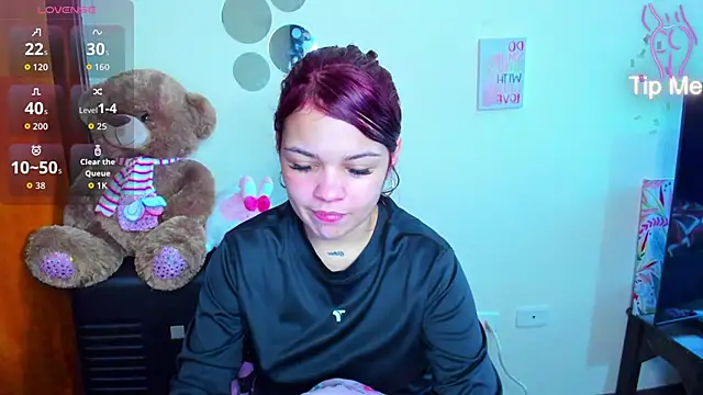 Emma boo online show from March 26, 3:21 pm