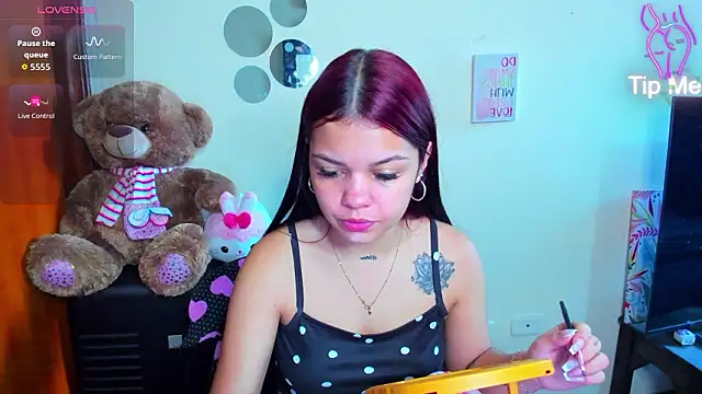 Emma boo online show from March 14, 2:34 pm