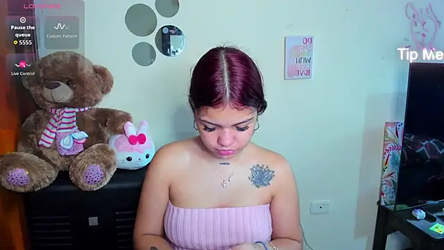 Emma boo online show from February 23, 2:28 pm