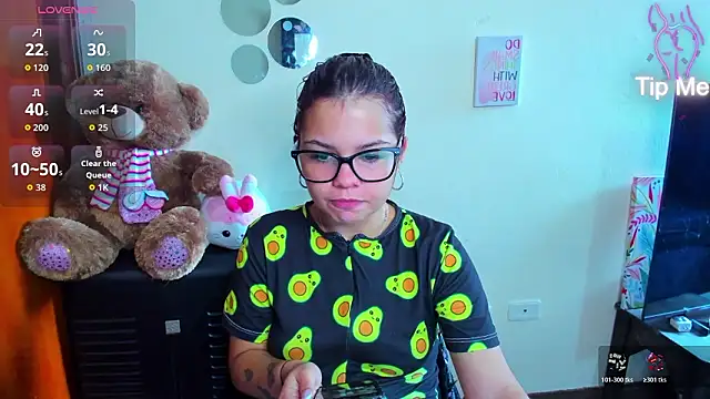 Emma boo online show from March 12, 5:17 pm